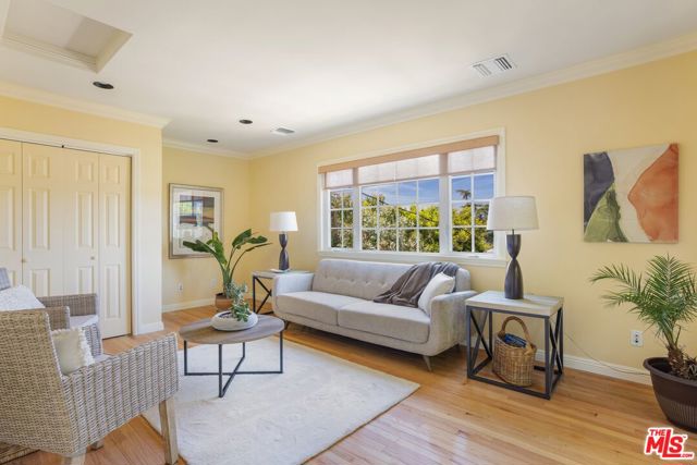 2249 Linnington Avenue, Los Angeles CA: https://media.crmls.org/mediaz/3c2a6e23-b8ac-4f28-9a61-c8bf394aa3f8.jpg
