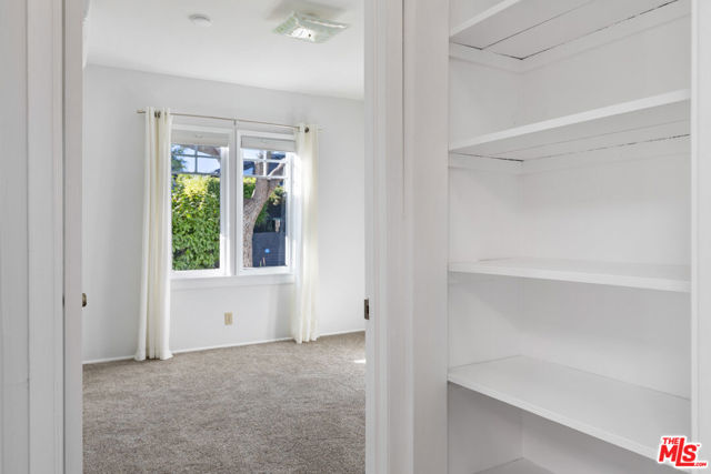 912 Victoria Avenue photo 16