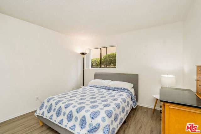 723 Seneca Street, 17 photo 6