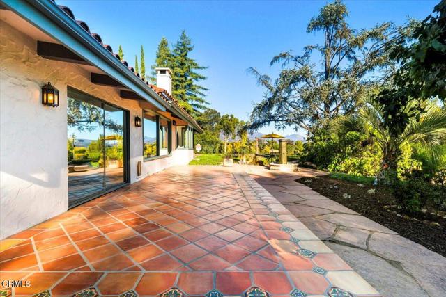 515 Del Oro Drive, Ojai CA: https://media.crmls.org/mediaz/3c2b71a5-8016-49bf-a8e8-5f338ca1007c.jpg