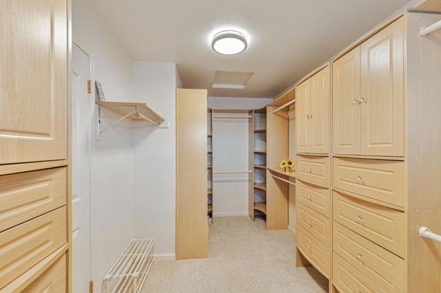 1700 Hemlock Court, Hollister CA: https://media.crmls.org/mediaz/3c2b832d-0444-40ff-abe5-fa97446912b1.jpg