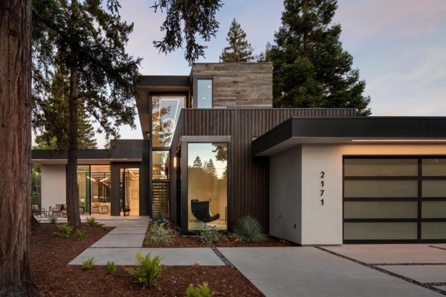 2171 Clayton Drive, Menlo Park CA: https://media.crmls.org/mediaz/3c2b9a8c-25b8-4d20-aaf1-81f914d5eeb4.jpg