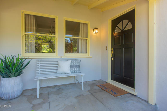 Detail Gallery Image 4 of 34 For 524 Glen Holly Dr, Pasadena,  CA 91105 - 2 Beds | 2 Baths