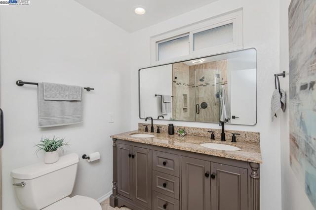 6767 Taffy Ct, Pleasanton CA: https://media.crmls.org/mediaz/3c2cf67c-a689-48ec-8cab-d2927a4f3d25.jpg