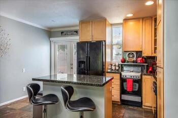 Image 6 of 19 For 800 Cottonwood Road 2