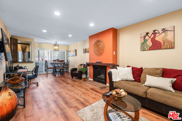 MLS# 23290108