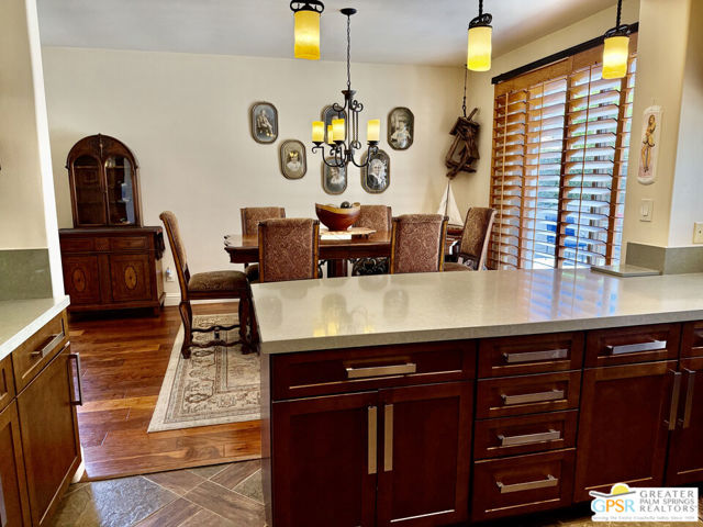 3410 E Bogert Trail, Palm Springs CA: https://media.crmls.org/mediaz/3c2e1180-db54-48ac-921d-d5dbc4b80ed4.jpg