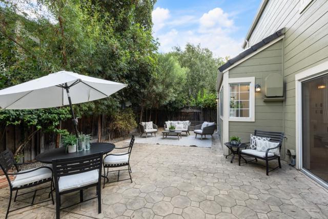 2064 Rialto Court, Mountain View CA: https://media.crmls.org/mediaz/3c2eb9d7-6d25-4903-aaa3-5191058d9b23.jpg
