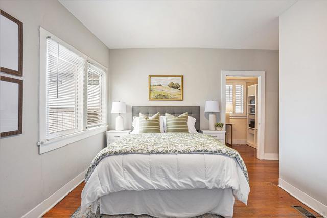 4655 Coronado Ave., San Diego CA: https://media.crmls.org/mediaz/3c2ef047-5f75-4007-9a24-dc6cb6a0acd6.jpg