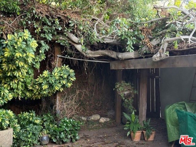 168 N Wetherly Drive, Beverly Hills CA: https://media.crmls.org/mediaz/3c2f1fab-8ac2-4d95-9930-af41d0d8b07c.jpg