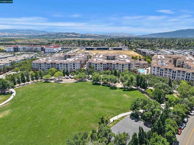 3240 Maguire Way, Dublin CA: https://media.crmls.org/mediaz/3c307897-f549-472b-9065-3247f0d7ab4c.jpg