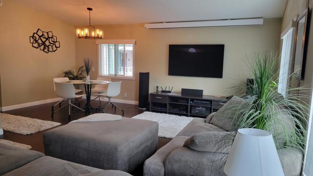 21434 Tumbleweed Way, Saugus CA: https://media.crmls.org/mediaz/3c314c94-741e-4f19-91da-40d1f808b04a.jpg