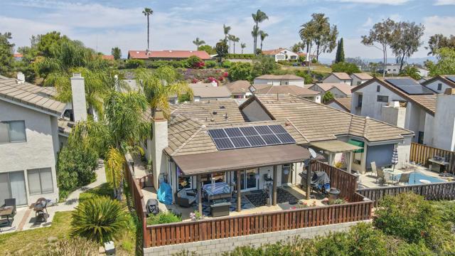 1867 Guilder Gln, Escondido CA: https://media.crmls.org/mediaz/3c315f54-697a-45f1-b822-1175f80f1421.jpg