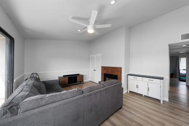 Detail Gallery Image 3 of 17 For 1679 Melrose Ave #H,  Chula Vista,  CA 91911 - 2 Beds | 1 Baths