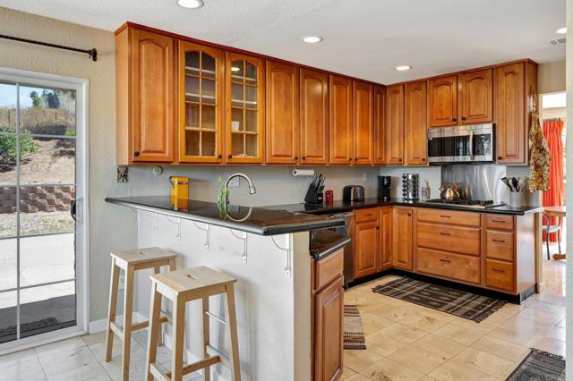 Detail Gallery Image 8 of 32 For 13915 Proctor Valley Rd, Jamul,  CA 91935 - 4 Beds | 2/1 Baths