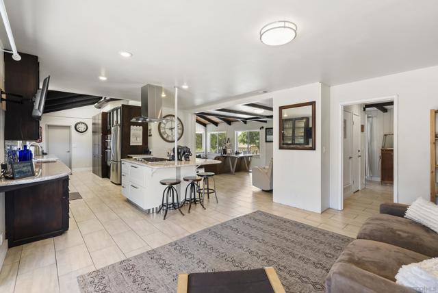 2824 Scenic View Rd, Alpine CA: https://media.crmls.org/mediaz/3c325cf6-840a-4f1b-b308-23b6528854c0.jpg