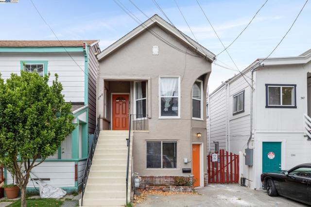 545 Central Ave, Alameda CA: https://media.crmls.org/mediaz/3c32f4a1-aeec-4923-b434-a9a85fdc1bf4.jpg