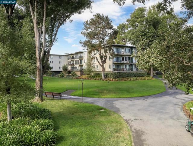 820 N Delaware St, San Mateo CA: https://media.crmls.org/mediaz/3c3325db-ac43-4e29-904d-3f1d76ba1f41.jpg