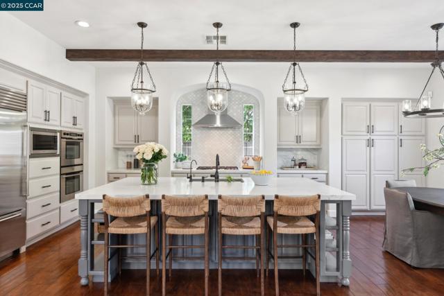 492 Calico Ct, San Ramon CA: https://media.crmls.org/mediaz/3c336ad0-9c68-4487-b1cc-7c729c9c952c.jpg