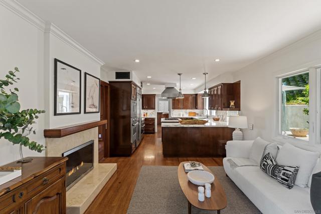 1543 Soledad Avenue, La Jolla CA: https://media.crmls.org/mediaz/3c33ba4c-876b-4bf2-a4b9-13c3f74fcea4.jpg