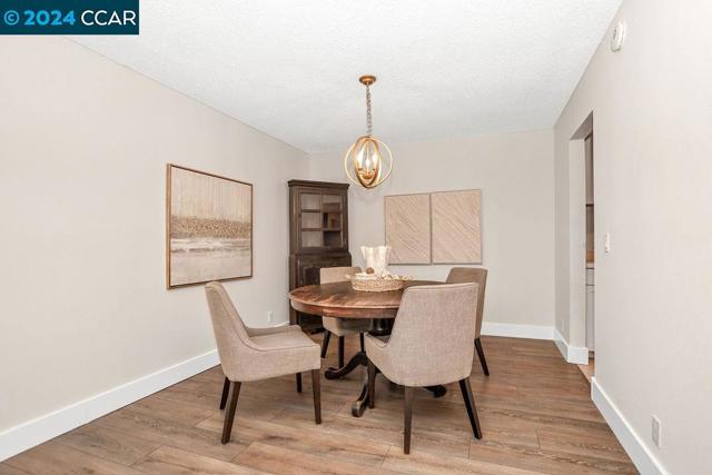 490 N Civic Drive, Walnut Creek CA: https://media.crmls.org/mediaz/3c347f21-7aa5-41d6-a5fb-6282f02b6996.jpg