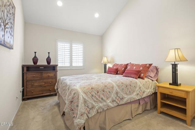 Detail Gallery Image 17 of 44 For 260 Camino Toluca, Camarillo,  CA 93010 - 3 Beds | 2 Baths