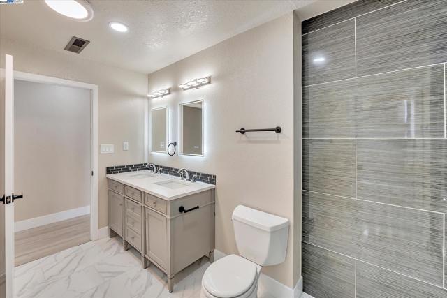 Image 41 of 60 For 4280 Hillview Dr