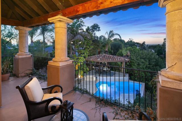 4915 Eyrie Rd, San Diego CA: https://media.crmls.org/mediaz/3c35b121-7fd7-45e7-82b2-e62a0b826ca5.jpg