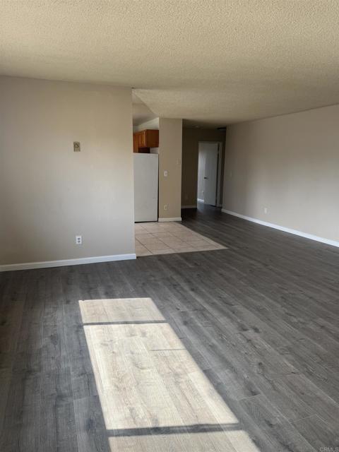 384 I Street, Chula Vista CA: https://media.crmls.org/mediaz/3c375a7d-741e-4255-814f-544b35c453dc.jpg