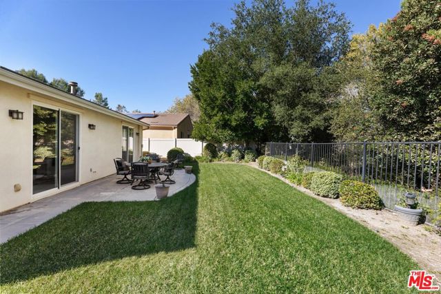 1514 Green Creek Trail, Beaumont CA: https://media.crmls.org/mediaz/3c38b0de-4848-4fea-b1a1-a3d2e65c08ba.jpg