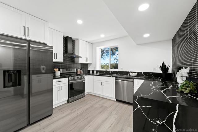 Image 40 of 75 For 9130 Edgewood Dr