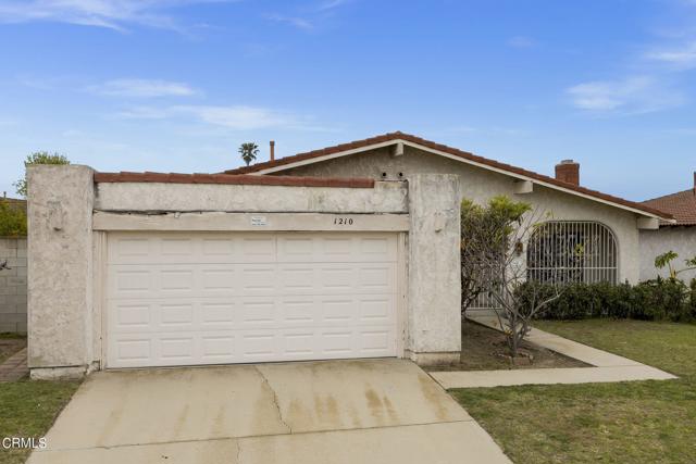 Detail Gallery Image 2 of 39 For 1210 Magnolia Ave, Oxnard,  CA 93030 - 4 Beds | 2 Baths