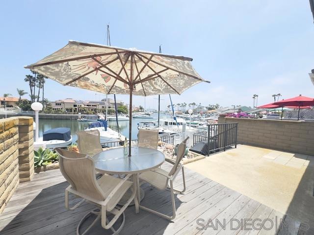 75 Catspaw, Coronado CA: https://media.crmls.org/mediaz/3c3be39c-5f13-47fd-86f8-f005811cd593.jpg