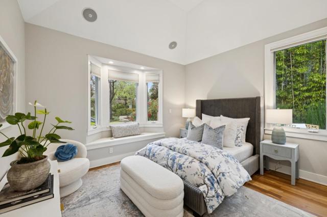 Image 27 of 43 For 1045 College Avenue