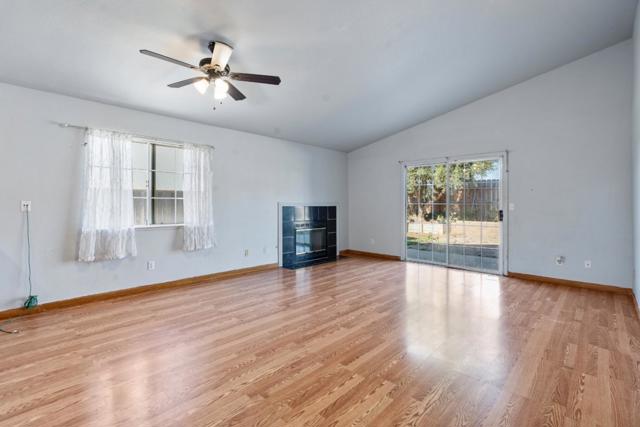 827 Terraza Street, Soledad CA: https://media.crmls.org/mediaz/3c3c5baa-01a1-4b1e-9b85-3e3d2f2e309a.jpg