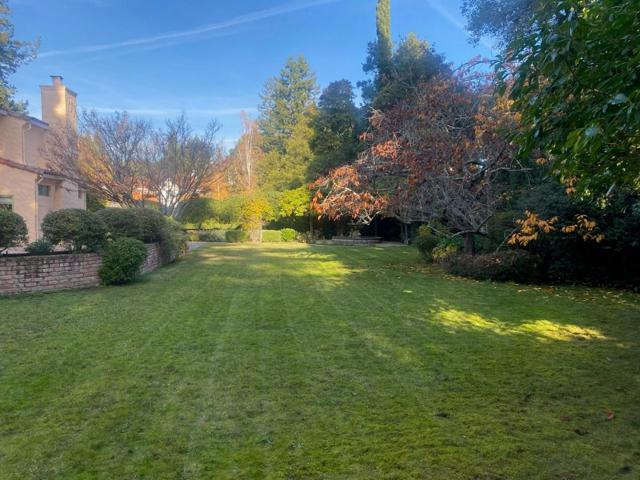 269 Selby Lane, Atherton CA: https://media.crmls.org/mediaz/3c3c7b51-7253-4124-aeea-7d35d6b3ab01.jpg