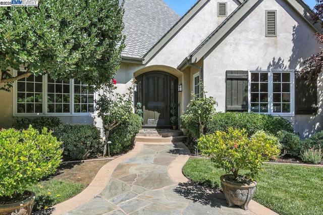 3029 Alburni Ct, Pleasanton CA: https://media.crmls.org/mediaz/3c3cdb05-2161-48ff-8ba9-e5a4deedb6f8.jpg