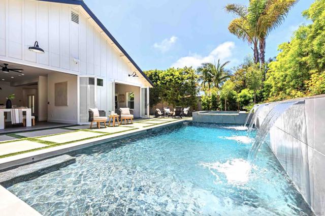 1384 Cynthia Ln, Carlsbad CA: https://media.crmls.org/mediaz/3c3d8b0f-09a9-4504-80a3-7589b36fa593.jpg