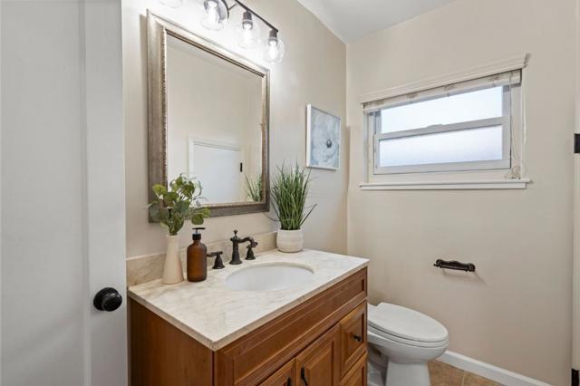 115 12th Avenue, San Mateo CA: https://media.crmls.org/mediaz/3c3da910-9bd8-4d2e-a63c-2909ca031c77.jpg