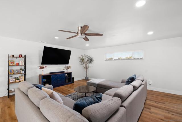 4542 Toni Lane, La Mesa CA: https://media.crmls.org/mediaz/3c3dd5cd-7d07-4984-90a9-24186982f8dd.jpg