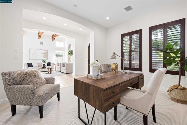 837 O'Brien Place, Danville CA: https://media.crmls.org/mediaz/3c3e0464-88b1-4f75-a5c2-b44ae369a5ec.jpg