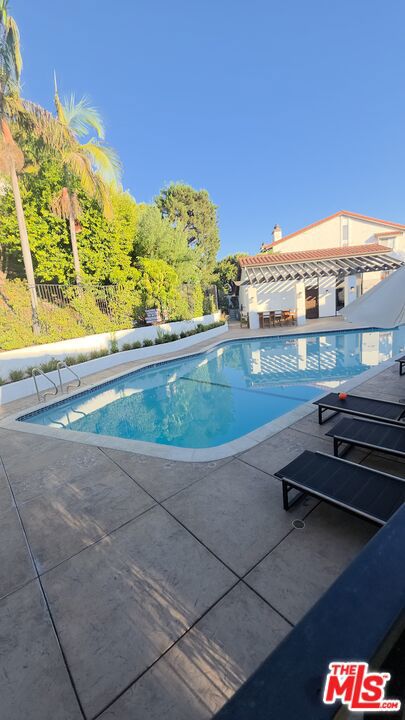 1654 Michael Lane, Pacific Palisades CA: https://media.crmls.org/mediaz/3c3e569c-b0ad-48d2-8eb4-bd76da4d5ab1.jpg