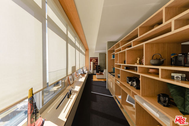 1155 S Grand Avenue, Los Angeles CA: https://media.crmls.org/mediaz/3c3f7417-451c-48ea-8b5f-ca64afc1db04.jpg