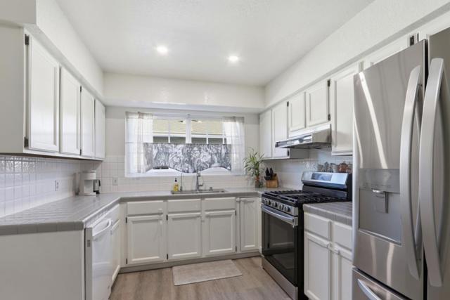 888 Corlista Drive, San Jose CA: https://media.crmls.org/mediaz/3c3fa2df-6f2d-4852-bc8b-d00ef79c8576.jpg