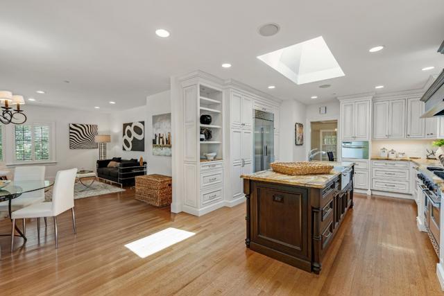 838 Walnut Avenue, Burlingame CA: https://media.crmls.org/mediaz/3c404a6b-c0dd-470f-ac24-b476820ba569.jpg