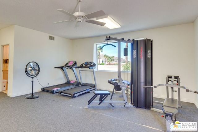 2170 S Palm Canyon Drive, Palm Springs CA: https://media.crmls.org/mediaz/3c409fc7-d81e-4bea-9092-6a7f84dd0fb1.jpg