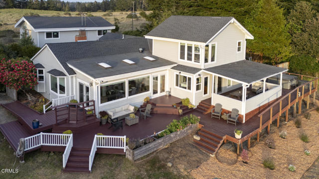 Detail Gallery Image 2 of 60 For 32751 Navarro Ridge Rd, Albion,  CA 95410 - 4 Beds | 4 Baths