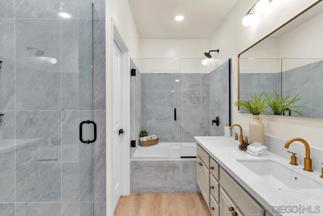 12035 World Trade Dr, San Diego CA: https://media.crmls.org/mediaz/3c433fb6-e791-4854-af2a-813477d97a26.jpg