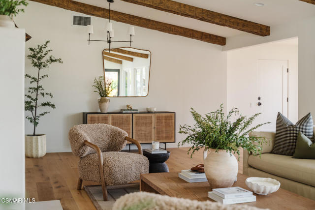1207 Westridge Drive, Ventura CA: https://media.crmls.org/mediaz/3c43c9a8-f2af-4045-9b93-0aa8bc9d3db9.jpg