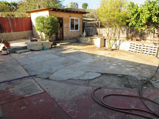 4021 Cherry Blossom Street, National City CA: https://media.crmls.org/mediaz/3c43cad9-4763-4834-b080-ba0b2dd222cb.jpg